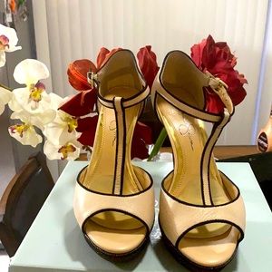 Beige Peep toe heels, with black and gold platform